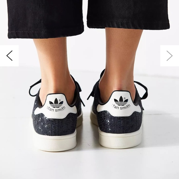 Adidas Stan Smith Sneakers Black Foil Snakeskin Women’s Size 8.5 RUN BIG